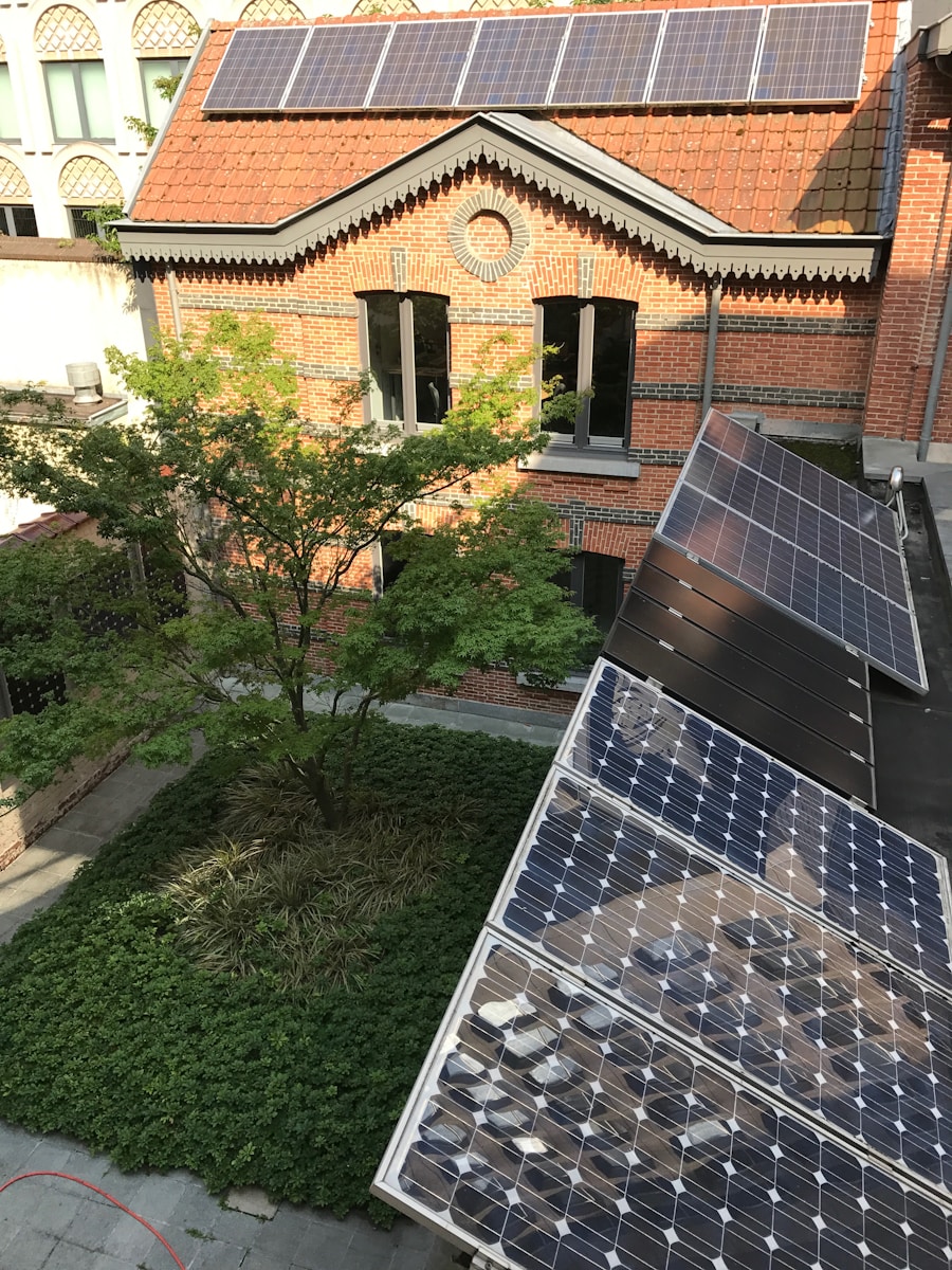 Photo "how to connect solar panels to house electricity"
